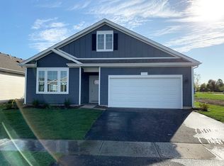 6305 Maple Glen Dr, Wonder Lake, IL 60097