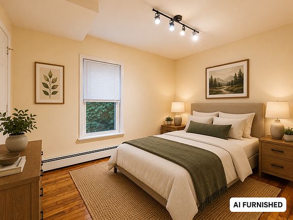 2nd image of 44 N Champlain St #2