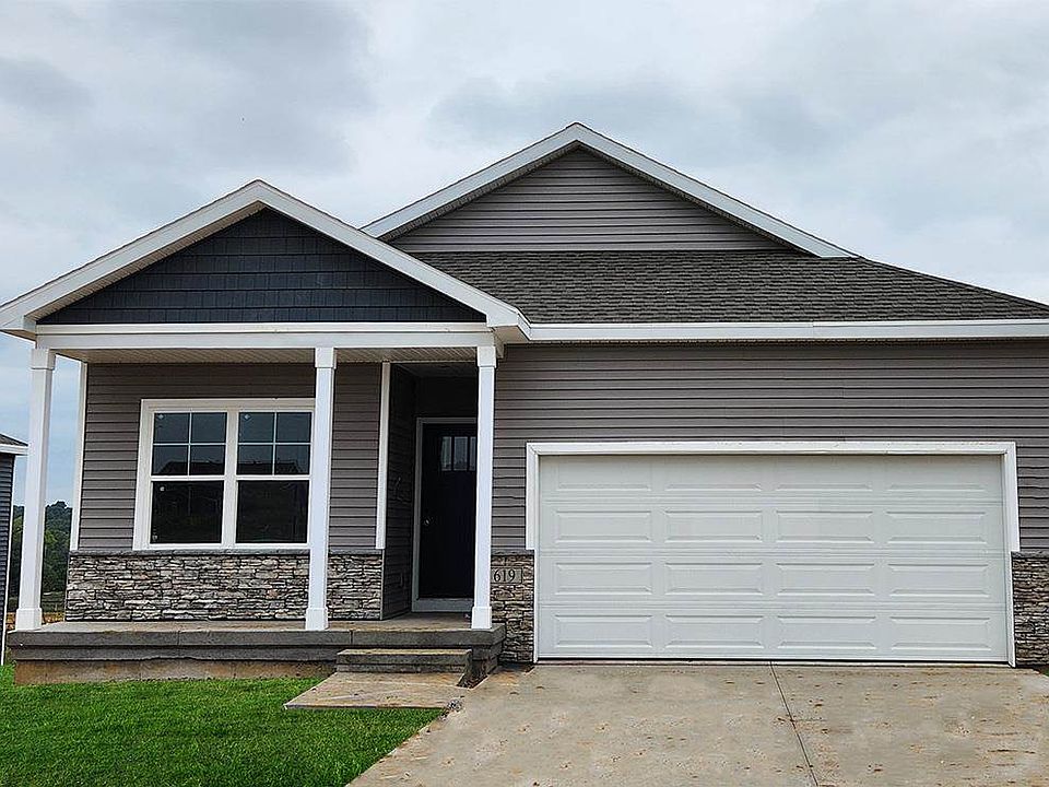 1st image of 619 E Goldfinch Dr