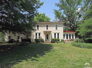 852 Broadview Dr, Lawrence, KS 66044