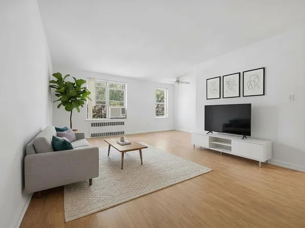 105-24 67th Ave #3D, Forest Hills, NY 11375