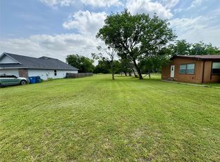 403 S Santa Fe St, Alvarado, TX 76009