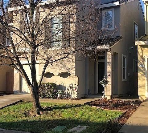 2nd image of 2420 Snowberry Cir