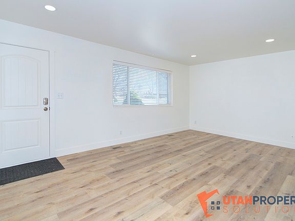 2nd image of 10412 S Statice Ave