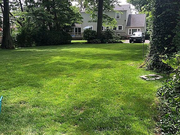 5th image of 51 Lindenmere Dr