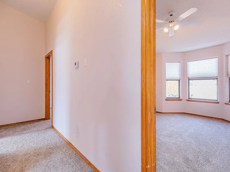 440 Glacier Dr — Photo 17