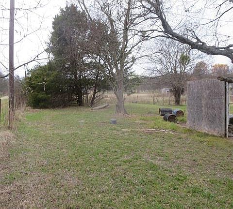4th image of 1328 Private Road 3786