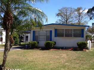 13528 Palm Dr, Astatula, FL 34705