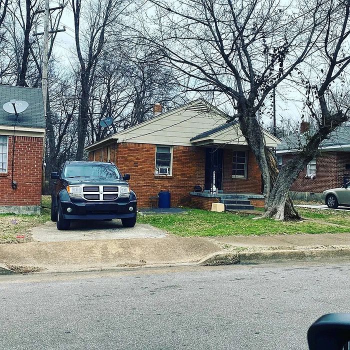 1st image of 1452 Dunn Ave