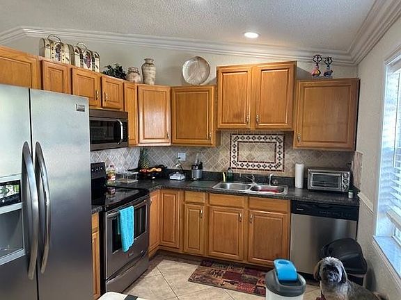 5th image of 326 NW 47th Street #326