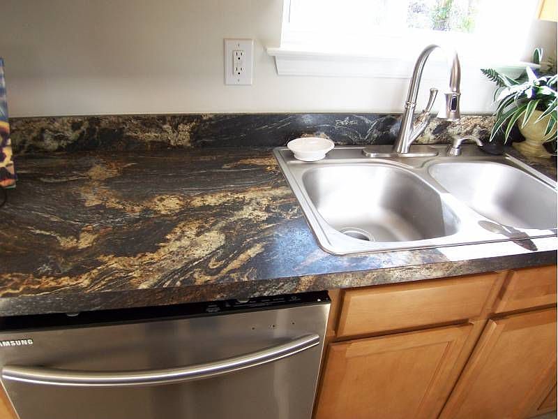 1st image of 5527 Deepdale Dr
