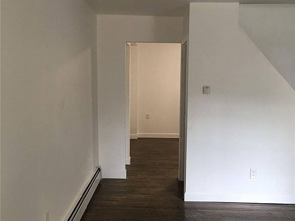 5th image of 15306 Foch Blvd