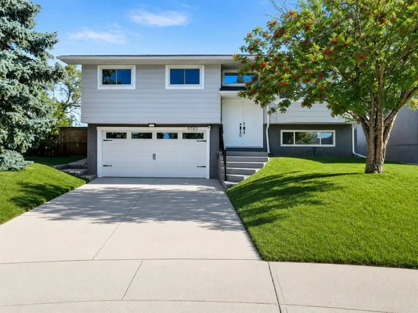 5702 E Brenner Cres NW, Calgary, AB T2L 1Z4