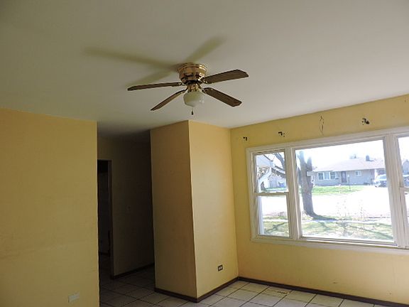 3rd image of 5010 Bristol Ct