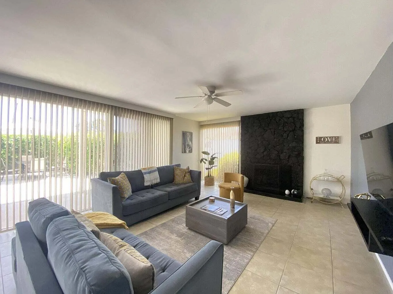 2 bed, 1440 sqft, $4,400 — Photo 1