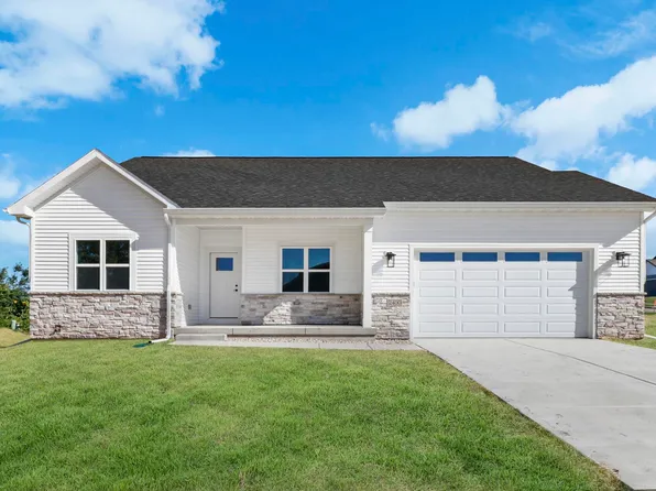 2400 Korgen Dr #70, Stoughton, WI 53589