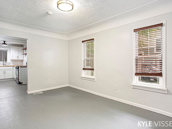 3rd image of 50 Mack Ave NE