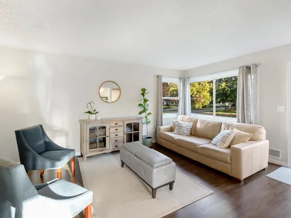 3039 Ensign Ave N, New Hope, MN 55427