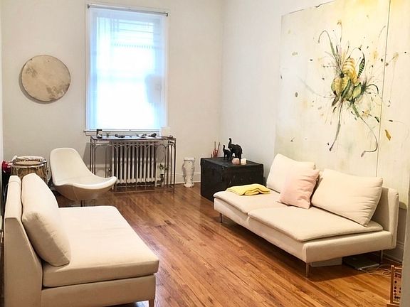 2nd image of 153 E 96th St APT 3D