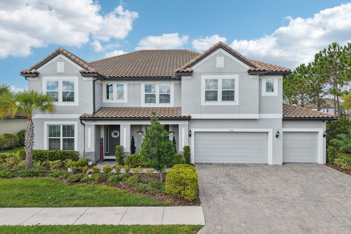 Graybrook Dr-S2210-074.jpg