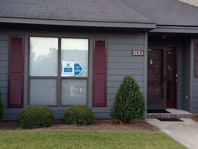 1st image of 3133 Fox Run Dr