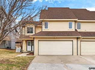 1113 Grenoble Dr, Bellevue, NE 68123
