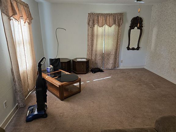 4th image of 1104 8th St