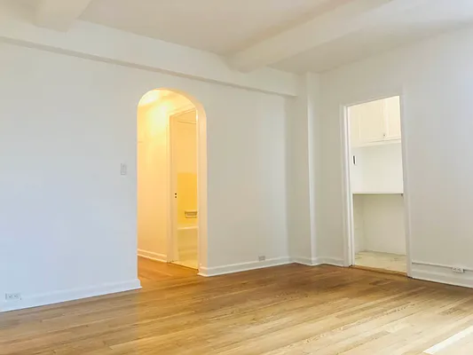 Rented by Modern Spaces | media 16