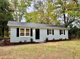 1037 Greenview Dr, Danville, KY 40422