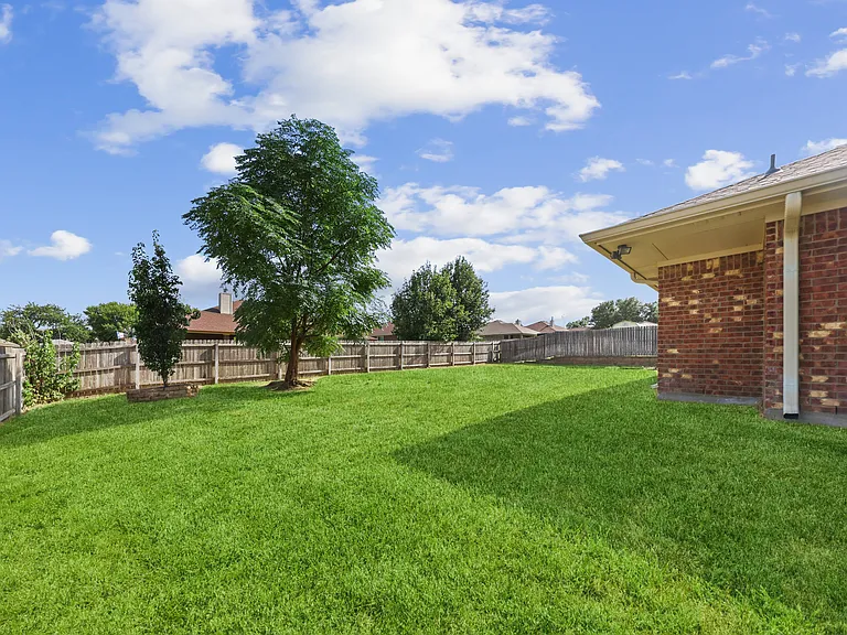 6404 Siltstone Loop — Photo 22