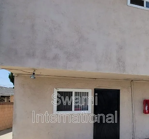 1709 W Marine Ave #1 — Photo 7