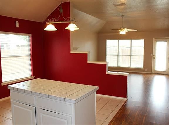 4th image of 4407 Spanish Oak Cir