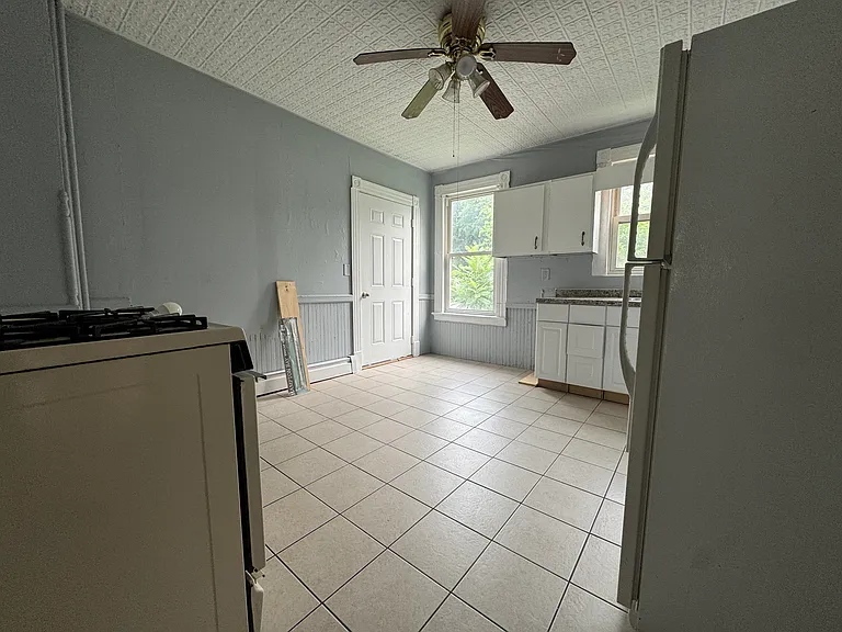35 Madison St #A1 — Photo 11