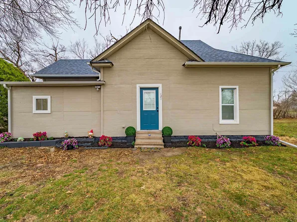 121 W South Depot St, Burrton, KS 67020