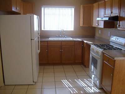 3rd image of 2212 W CORTEZ Street