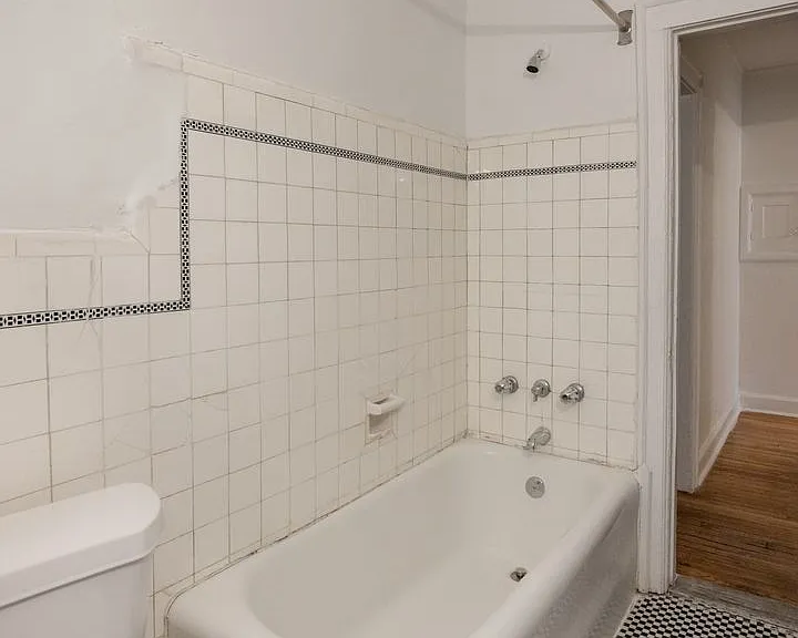 Glynn Court Apartments — Photo 44
