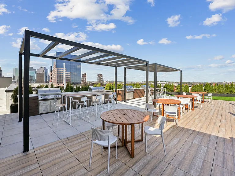 28 Jefferson St #409 — Photo 3