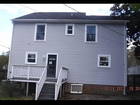 2nd image of 15 Burtis St
