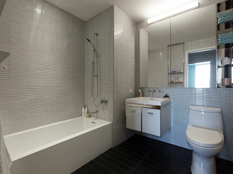 252 South St #69E — Photo 6