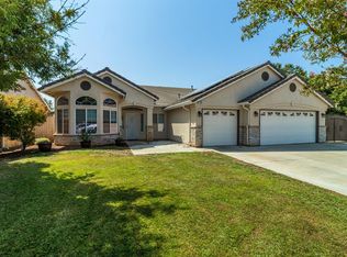 2215 Myrtle Ave, Sanger, CA 93657