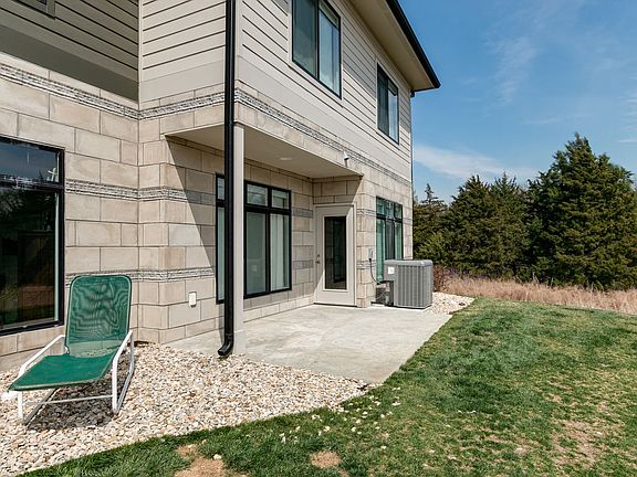 5th image of 3510 Ocean Cir Unit E