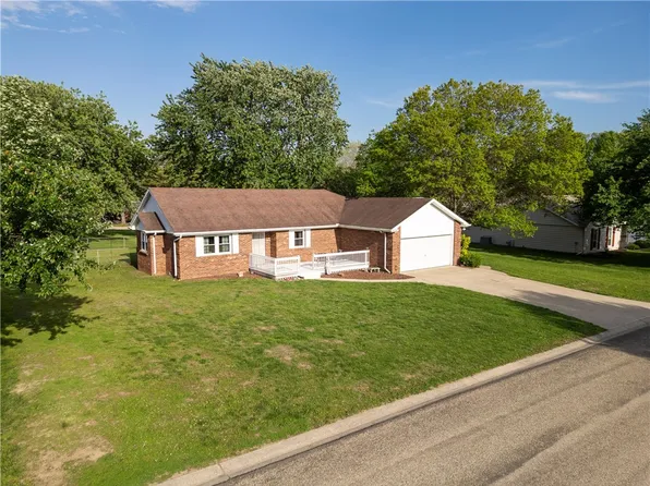 3639 Whittier Ln, Danville, IL 61832