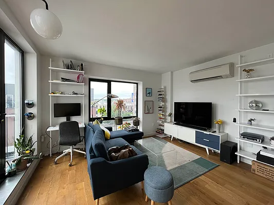 Rented by Rumah Realty Inc | media 17