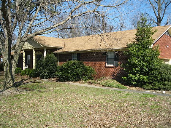 2nd image of 700 N 6th St