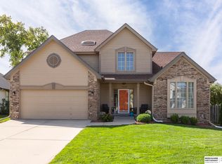 17223 Pierce St, Omaha, NE 68130