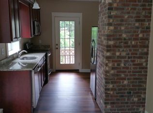 39 Ponakin Rd APT 3, Lancaster, MA 01523