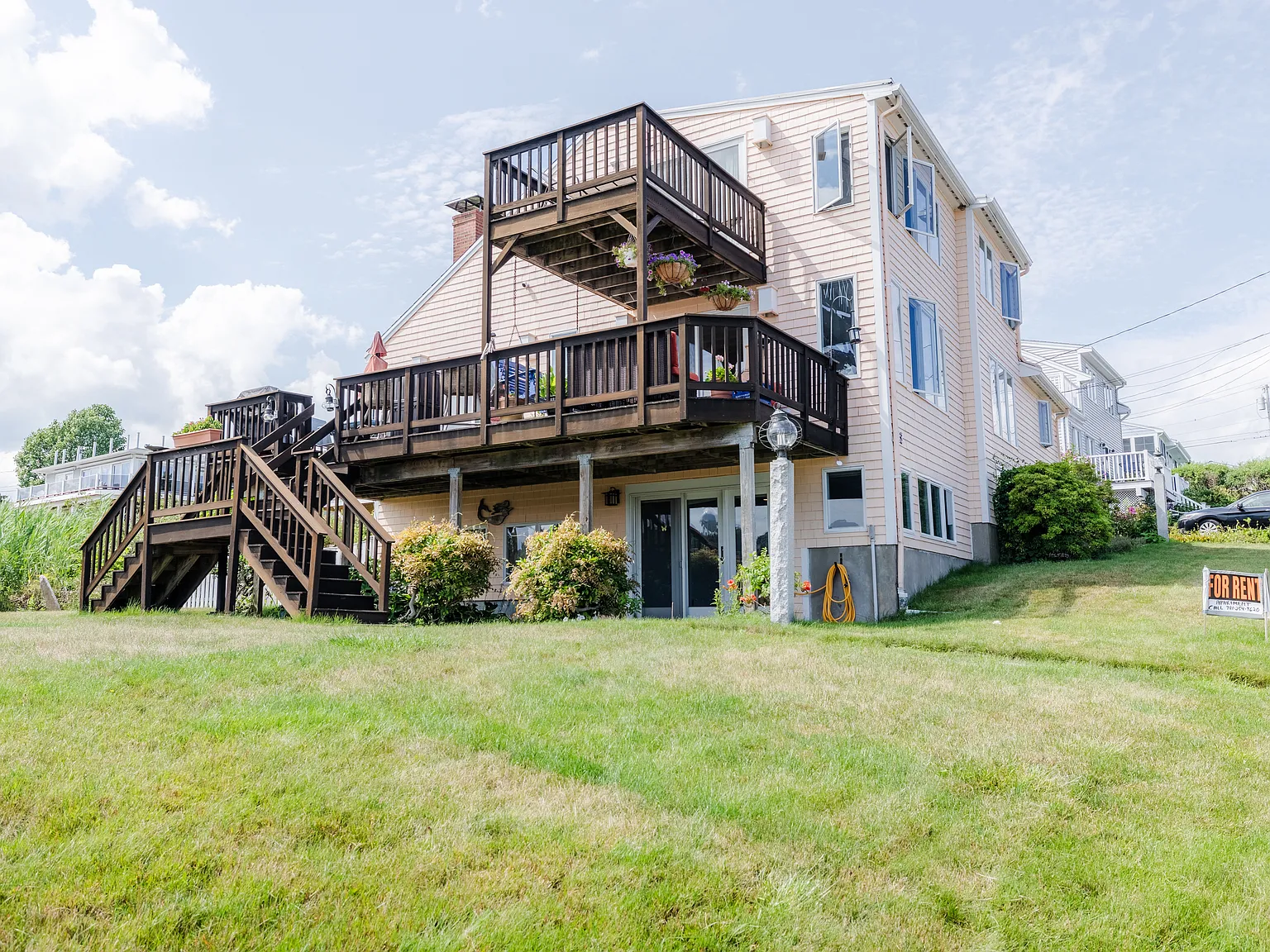 2 bed, 1100 sqft, $2,995 — Photo 1