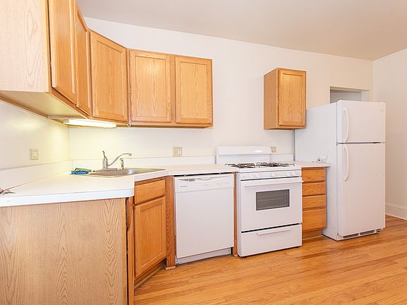4th image of 4311 N Francisco Ave #D2