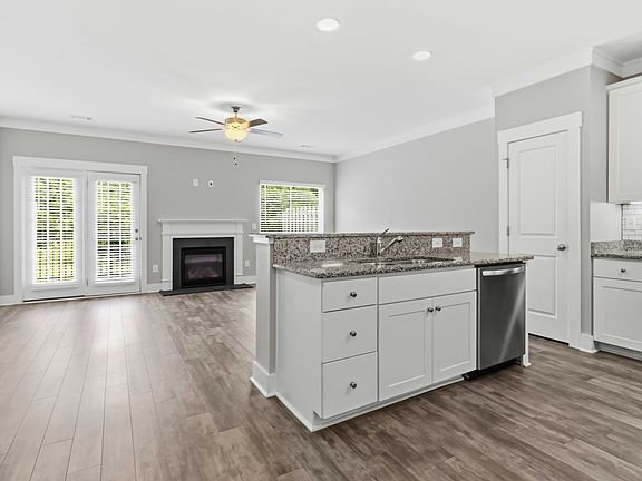 4th image of 730 Elmbrook Dr