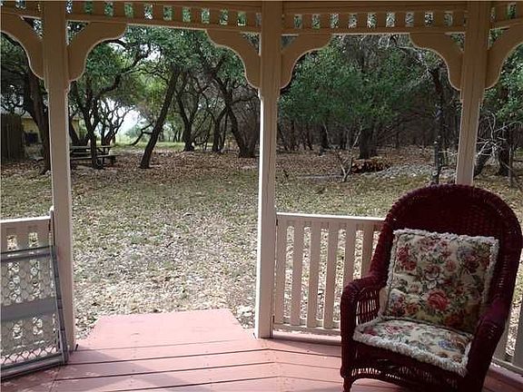 4th image of 548 Hill Country Trl